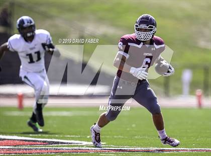 Thumbnail 3 in Wheeling Central Catholic vs. Western Reserve Academy photogallery.