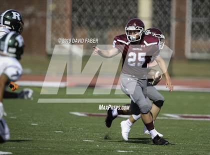 Thumbnail 1 in Wheeling Central Catholic vs. Western Reserve Academy photogallery.