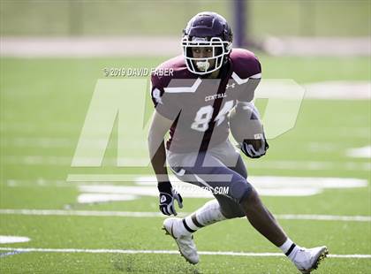 Thumbnail 3 in Wheeling Central Catholic vs. Western Reserve Academy photogallery.