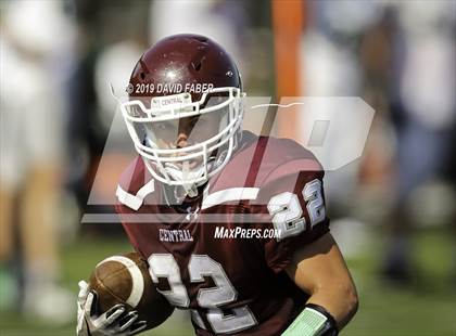 Thumbnail 2 in Wheeling Central Catholic vs. Western Reserve Academy photogallery.
