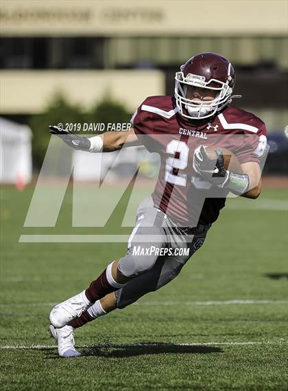 Thumbnail 2 in Wheeling Central Catholic vs. Western Reserve Academy photogallery.