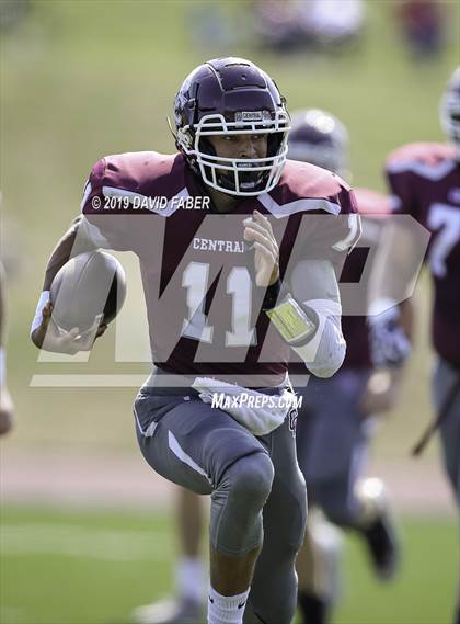 Thumbnail 1 in Wheeling Central Catholic vs. Western Reserve Academy photogallery.
