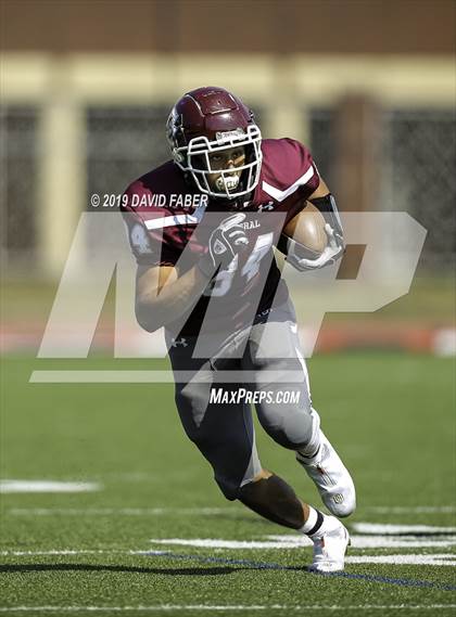 Thumbnail 3 in Wheeling Central Catholic vs. Western Reserve Academy photogallery.