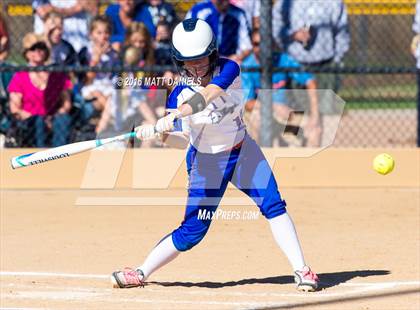 Thumbnail 3 in Legend vs. Smoky Hill (CHSAA 5A Region 6 Playoff) photogallery.