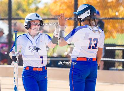 Thumbnail 1 in Legend vs. Smoky Hill (CHSAA 5A Region 6 Playoff) photogallery.