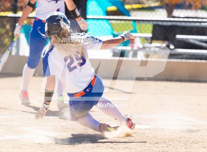 Thumbnail 1 in Legend vs. Smoky Hill (CHSAA 5A Region 6 Playoff) photogallery.