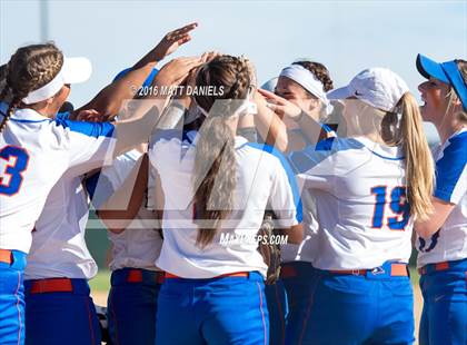 Thumbnail 3 in Legend vs. Smoky Hill (CHSAA 5A Region 6 Playoff) photogallery.