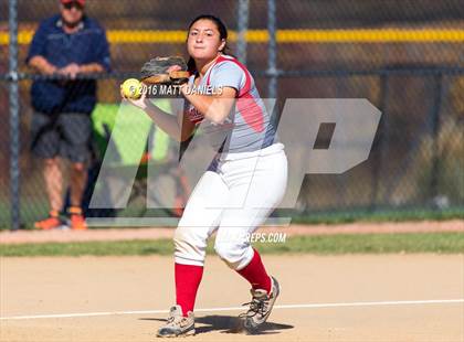 Thumbnail 2 in Legend vs. Smoky Hill (CHSAA 5A Region 6 Playoff) photogallery.