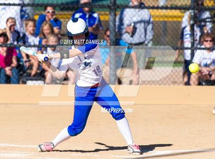 Thumbnail 2 in Legend vs. Smoky Hill (CHSAA 5A Region 6 Playoff) photogallery.