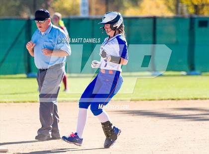 Thumbnail 1 in Legend vs. Smoky Hill (CHSAA 5A Region 6 Playoff) photogallery.