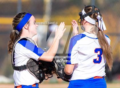 Thumbnail 1 in Legend vs. Smoky Hill (CHSAA 5A Region 6 Playoff) photogallery.