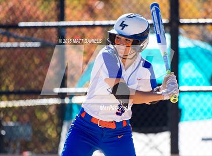 Thumbnail 2 in Legend vs. Smoky Hill (CHSAA 5A Region 6 Playoff) photogallery.