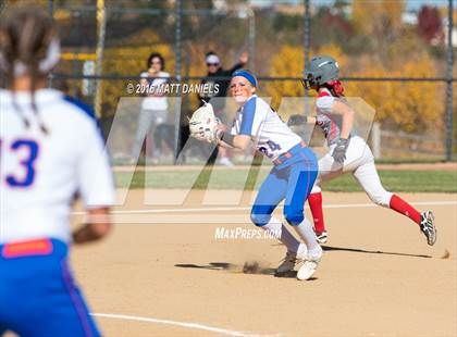Thumbnail 3 in Legend vs. Smoky Hill (CHSAA 5A Region 6 Playoff) photogallery.