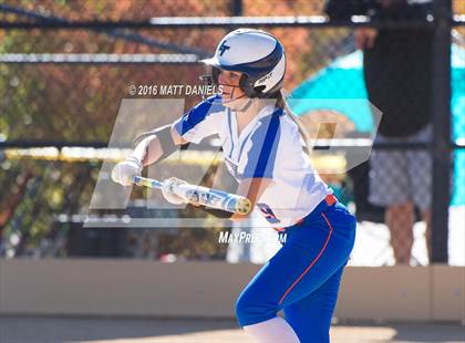 Thumbnail 3 in Legend vs. Smoky Hill (CHSAA 5A Region 6 Playoff) photogallery.