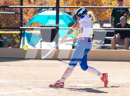 Thumbnail 1 in Legend vs. Smoky Hill (CHSAA 5A Region 6 Playoff) photogallery.