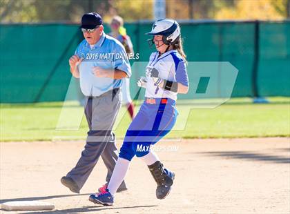 Thumbnail 2 in Legend vs. Smoky Hill (CHSAA 5A Region 6 Playoff) photogallery.