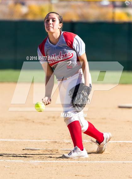 Thumbnail 3 in Legend vs. Smoky Hill (CHSAA 5A Region 6 Playoff) photogallery.