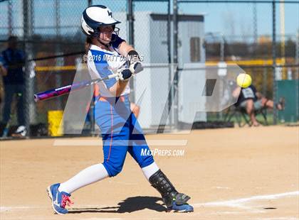 Thumbnail 3 in Legend vs. Smoky Hill (CHSAA 5A Region 6 Playoff) photogallery.