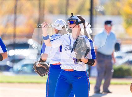 Thumbnail 1 in Legend vs. Smoky Hill (CHSAA 5A Region 6 Playoff) photogallery.