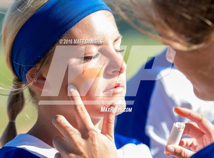 Thumbnail 1 in Legend vs. Smoky Hill (CHSAA 5A Region 6 Playoff) photogallery.