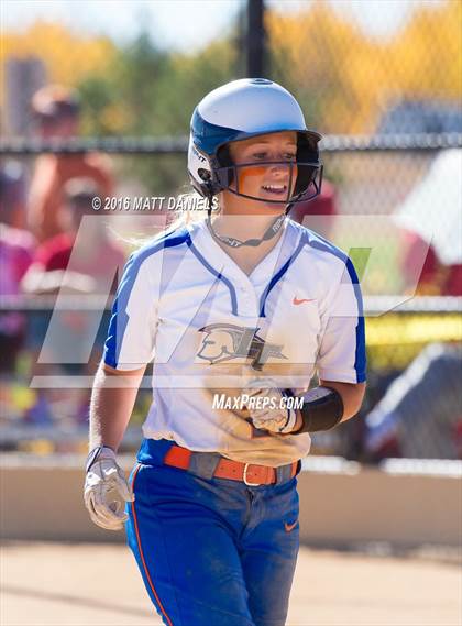 Thumbnail 1 in Legend vs. Smoky Hill (CHSAA 5A Region 6 Playoff) photogallery.