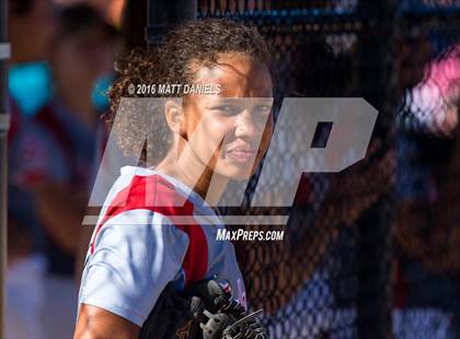 Thumbnail 2 in Legend vs. Smoky Hill (CHSAA 5A Region 6 Playoff) photogallery.