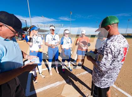 Thumbnail 2 in Legend vs. Smoky Hill (CHSAA 5A Region 6 Playoff) photogallery.