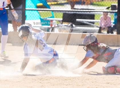 Thumbnail 3 in Legend vs. Smoky Hill (CHSAA 5A Region 6 Playoff) photogallery.