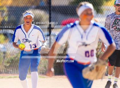 Thumbnail 1 in Legend vs. Smoky Hill (CHSAA 5A Region 6 Playoff) photogallery.