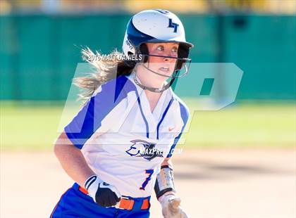 Thumbnail 3 in Legend vs. Smoky Hill (CHSAA 5A Region 6 Playoff) photogallery.