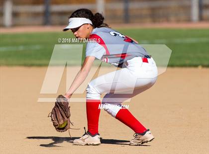 Thumbnail 1 in Legend vs. Smoky Hill (CHSAA 5A Region 6 Playoff) photogallery.