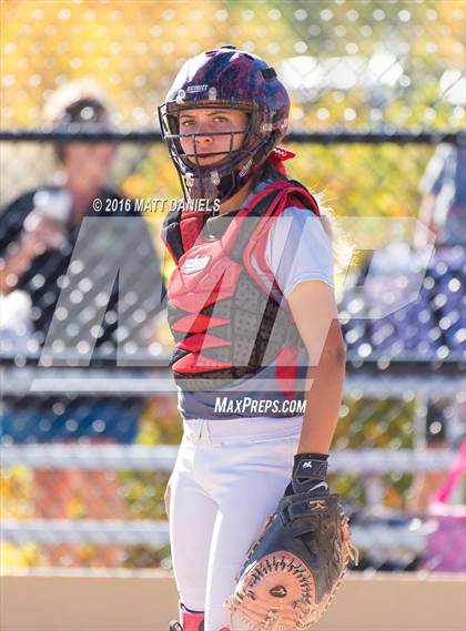 Thumbnail 3 in Legend vs. Smoky Hill (CHSAA 5A Region 6 Playoff) photogallery.