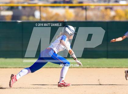 Thumbnail 2 in Legend vs. Smoky Hill (CHSAA 5A Region 6 Playoff) photogallery.