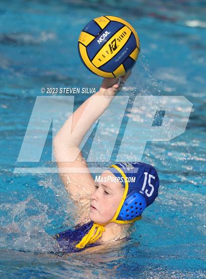 Thumbnail 3 in Grossmont vs. Patrick Henry (San Diego Open) photogallery.