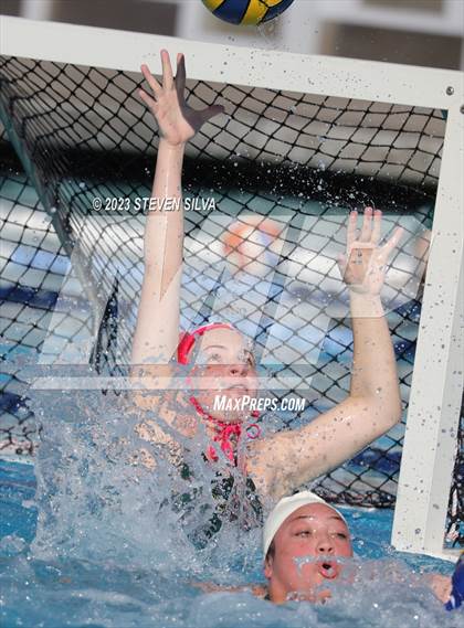 Thumbnail 1 in Grossmont vs. Patrick Henry (San Diego Open) photogallery.