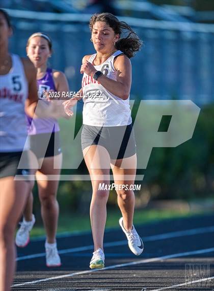 Thumbnail 2 in Dog Pound Invitational (400M) photogallery.