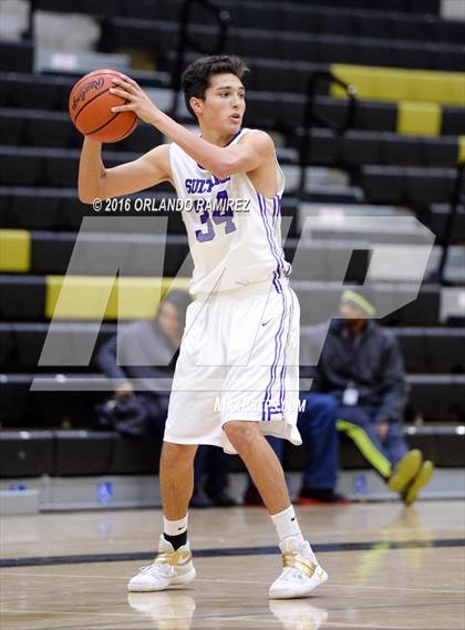 Thumbnail 3 in Hilltop vs Santana (Grossmont Winter Tournament) photogallery.