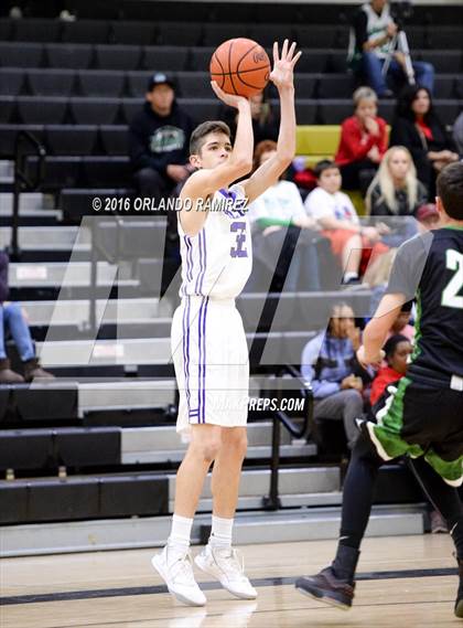 Thumbnail 2 in Hilltop vs Santana (Grossmont Winter Tournament) photogallery.