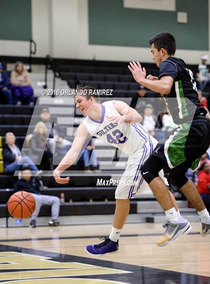 Thumbnail 2 in Hilltop vs Santana (Grossmont Winter Tournament) photogallery.