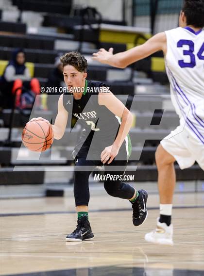 Thumbnail 2 in Hilltop vs Santana (Grossmont Winter Tournament) photogallery.