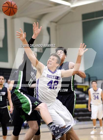 Thumbnail 3 in Hilltop vs Santana (Grossmont Winter Tournament) photogallery.