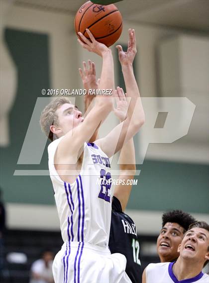 Thumbnail 2 in Hilltop vs Santana (Grossmont Winter Tournament) photogallery.