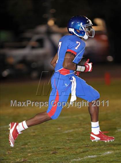 Thumbnail 3 in Christian Brothers vs. Jesuit photogallery.