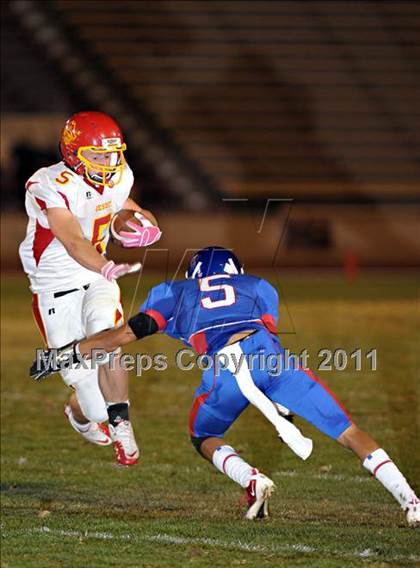 Thumbnail 3 in Christian Brothers vs. Jesuit photogallery.