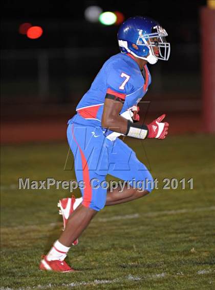Thumbnail 2 in Christian Brothers vs. Jesuit photogallery.
