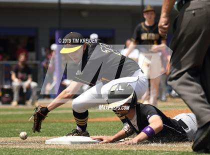 Thumbnail 3 in Manheim Central vs. Solanco photogallery.