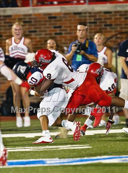Thumbnail 2 in Cedar Hill vs. Allen (Tom Landry Classic) photogallery.
