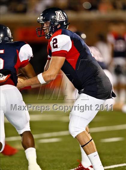 Thumbnail 1 in Cedar Hill vs. Allen (Tom Landry Classic) photogallery.