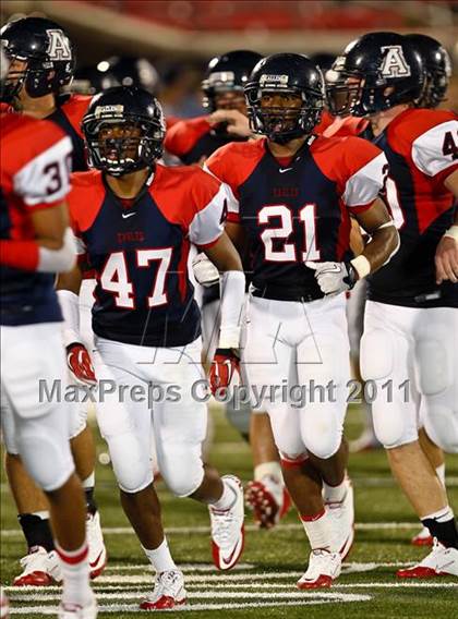 Thumbnail 1 in Cedar Hill vs. Allen (Tom Landry Classic) photogallery.