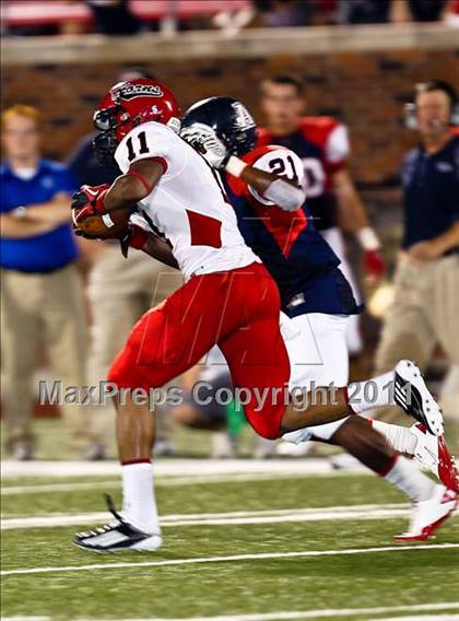 Thumbnail 2 in Cedar Hill vs. Allen (Tom Landry Classic) photogallery.